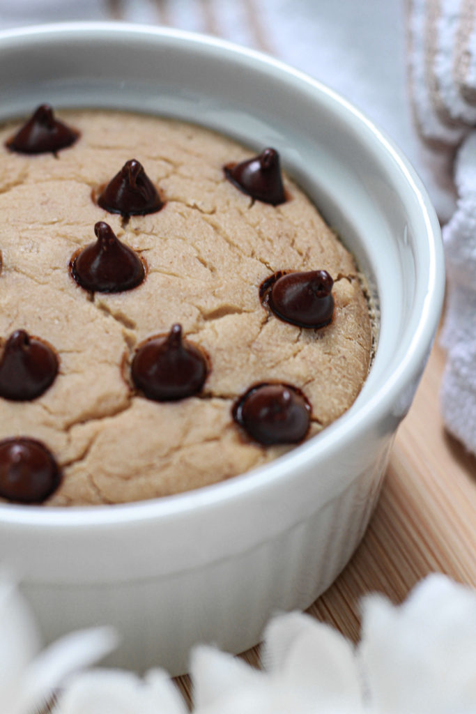 showing chocolate chip baked oats close up