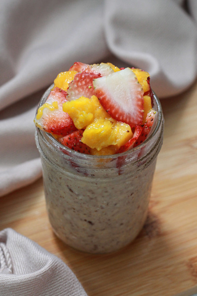 strawberry and mango oats