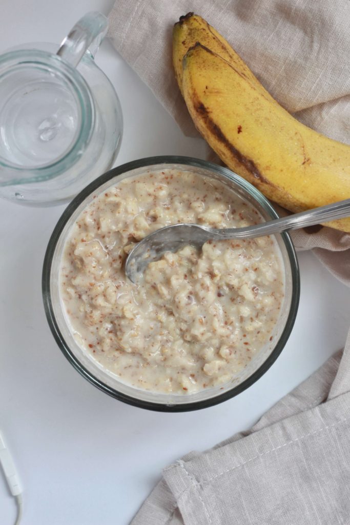 BANANA SALTED CARAMEL OATMEAL MICROWAVE