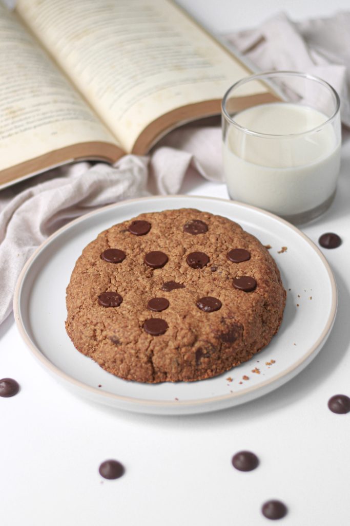 Giant chocOLATE chip cookie RECIPE