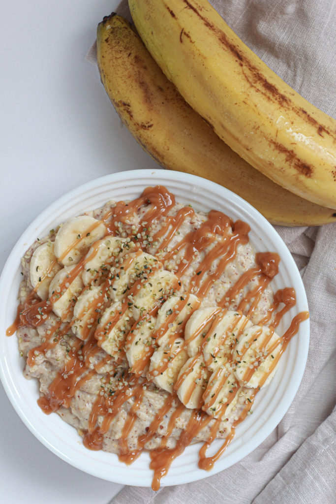 SALTED CARAMEL BANANA OATMEAL