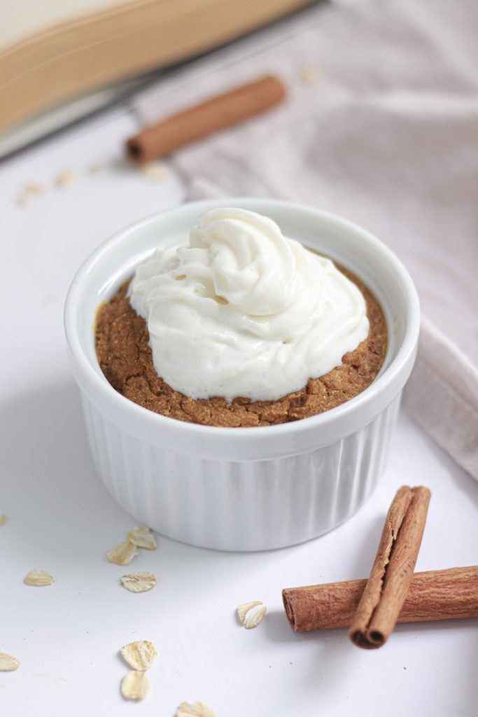 PUMPKIN PIE BAKED OATMEAL HEALTHY VEGAN RECIPE