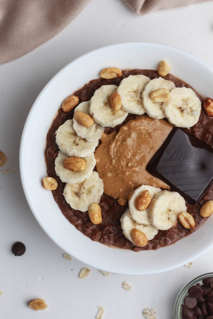 healthy chocolate peanut butter oatmeal