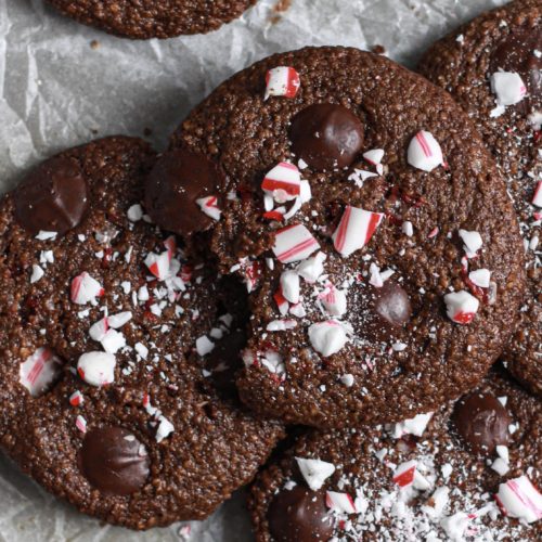 HEALTHY Chocolate Peppermint Oatmeal Cookies