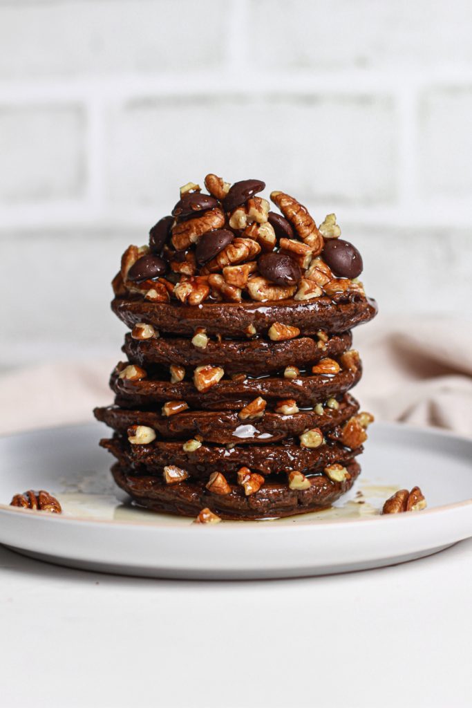 delicious pecan pie chocolate pancakes-1