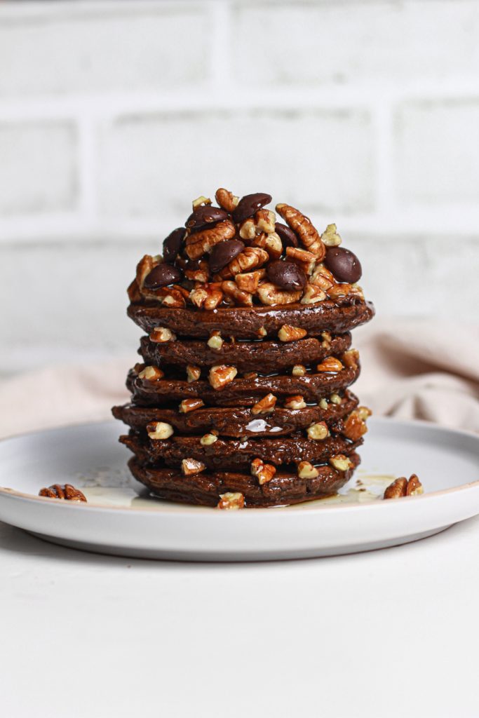 delicious pecan pie chocolate pancakes-3