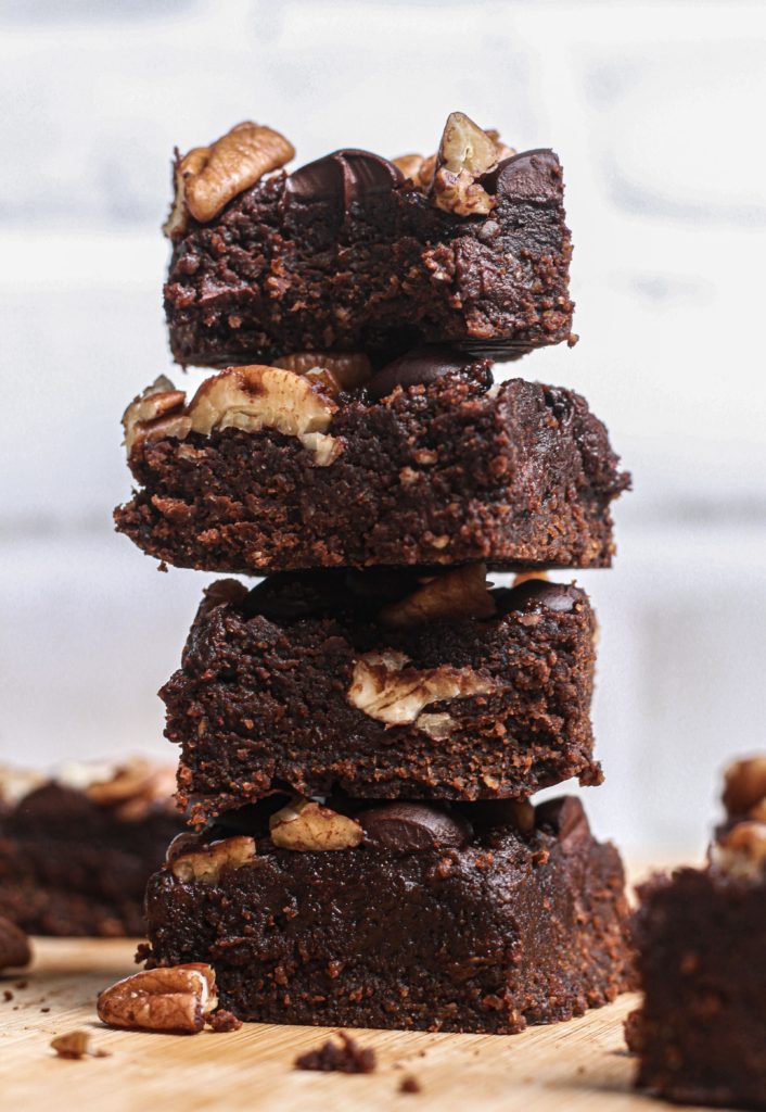 healthy pecan pie oatmeal brownies