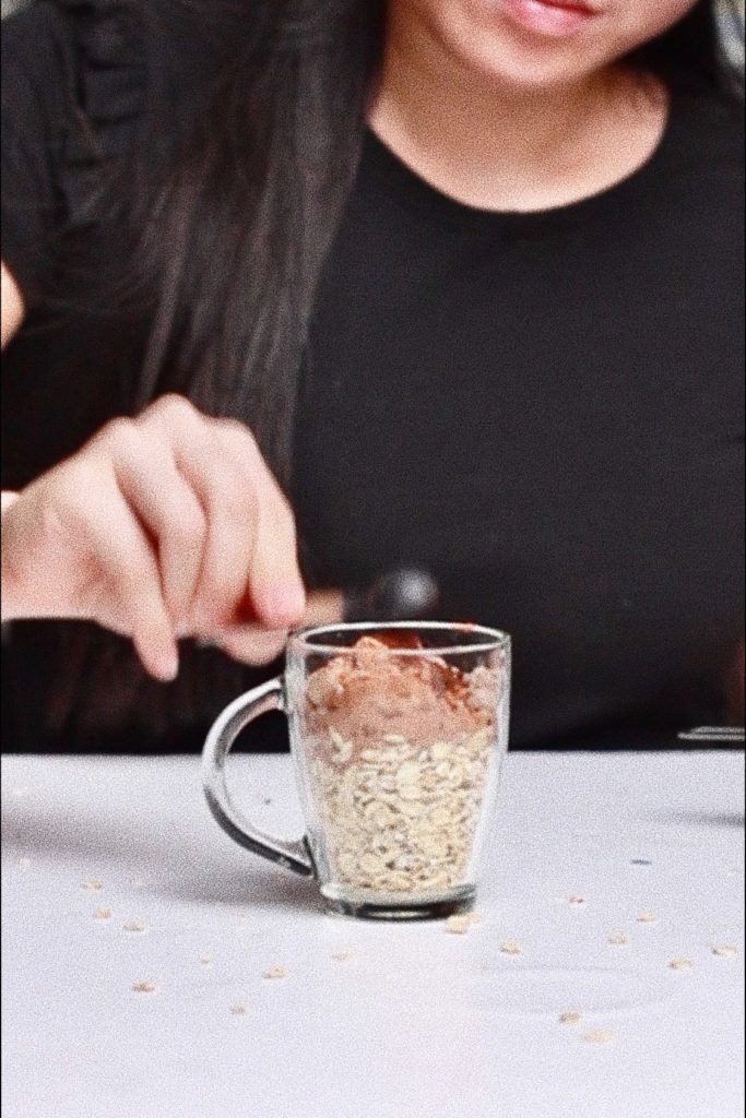 peppermint mocha overnight oats-2