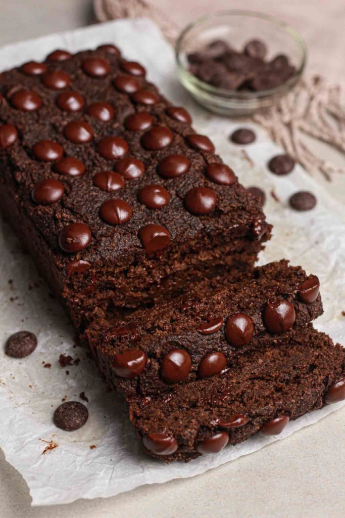 showing chocolate loaf cut in slices